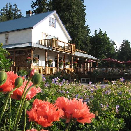 Heriot Bay Inn ภายนอก รูปภาพ